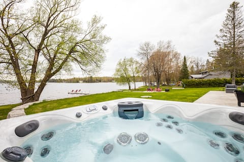 Wollaston Lake - Magazine Home, Shallow Entry