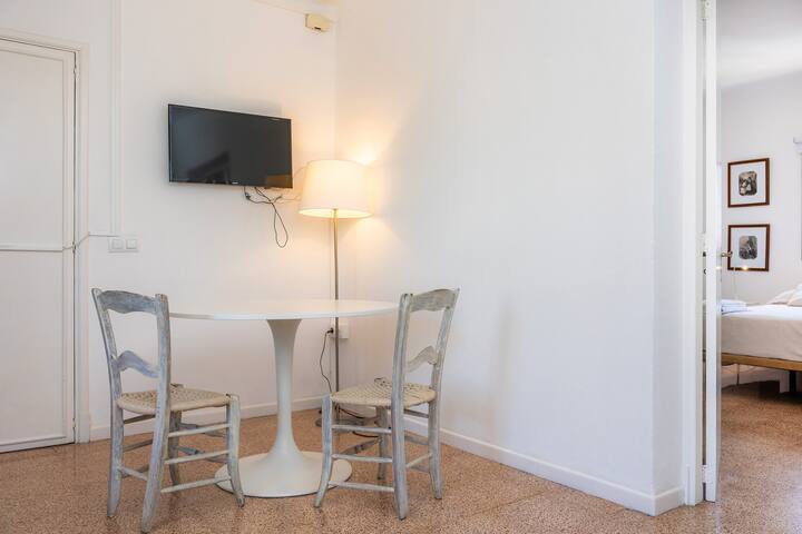 Can Manuel gallery image 5