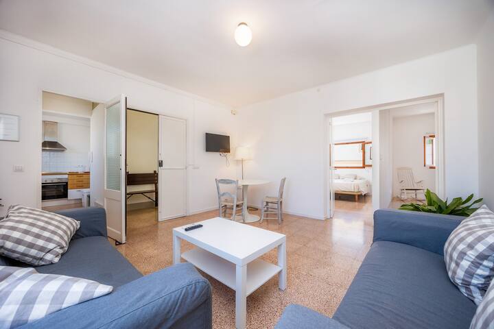 Can Manuel gallery image 3