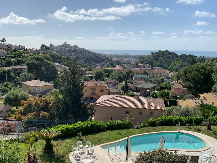 Superbe Villa Et Piscine - Décomposée En 3 Lots - Saint-Paul-de-Vence
