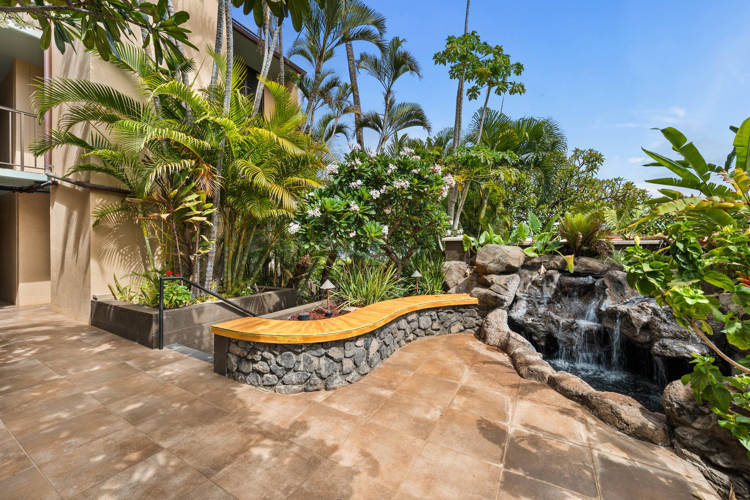 Condo in Kihei · ★4.93 · 1 bedroom · 2 beds · 1 bath - Image 30