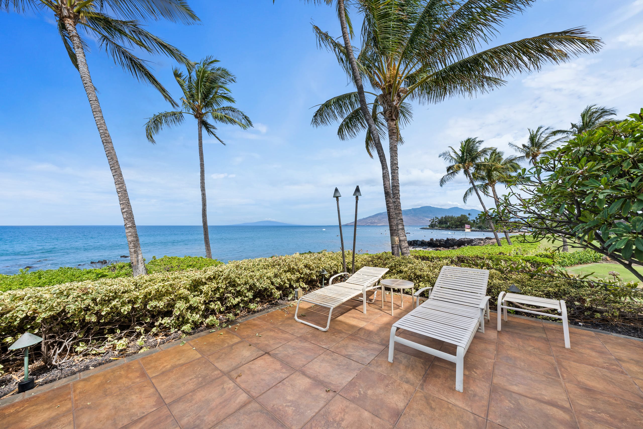Condo in Kihei · ★4.93 · 1 bedroom · 2 beds · 1 bath - Image 33