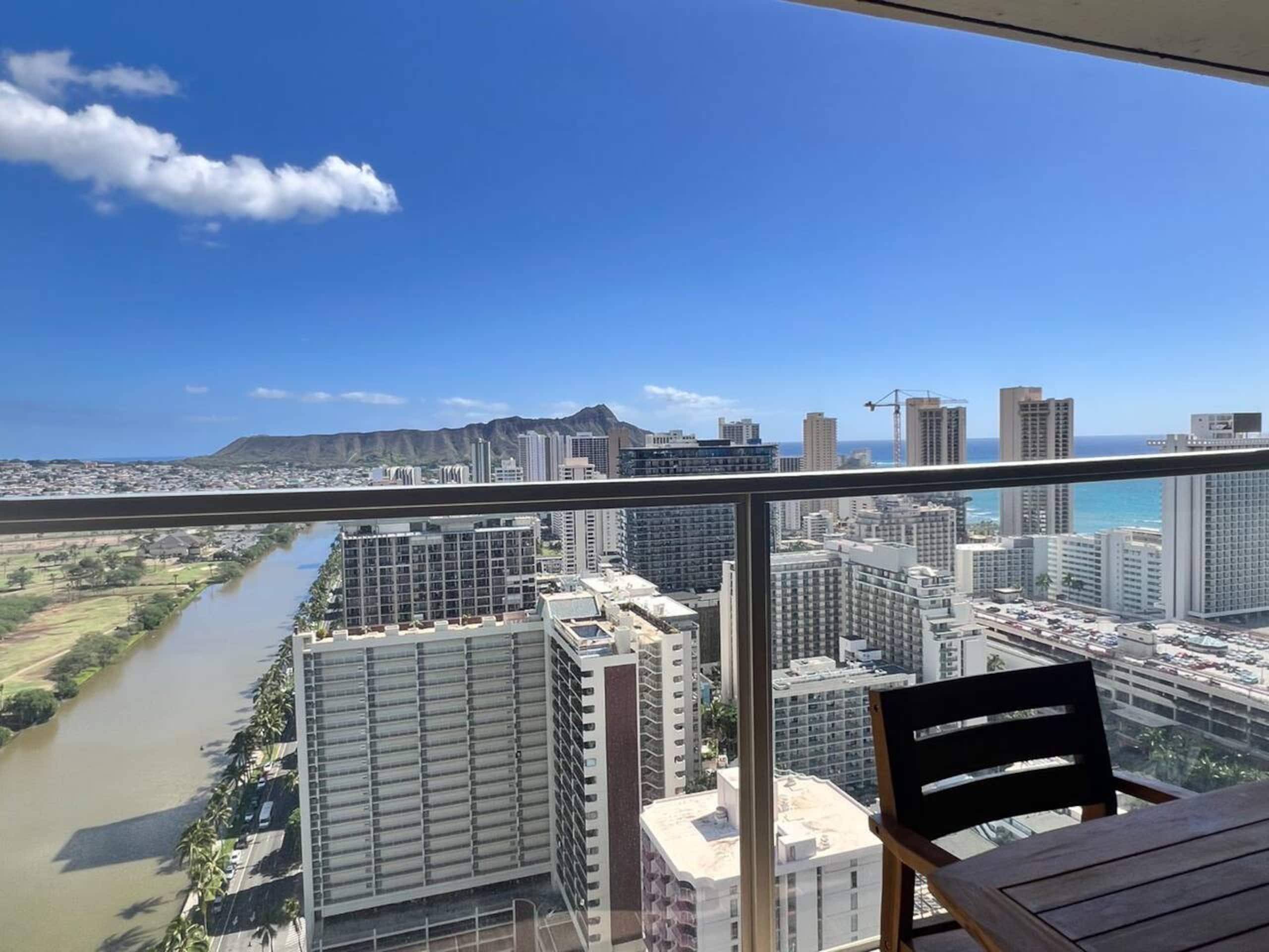The Ocean View Escape at Waikiki 38F - Image 40
