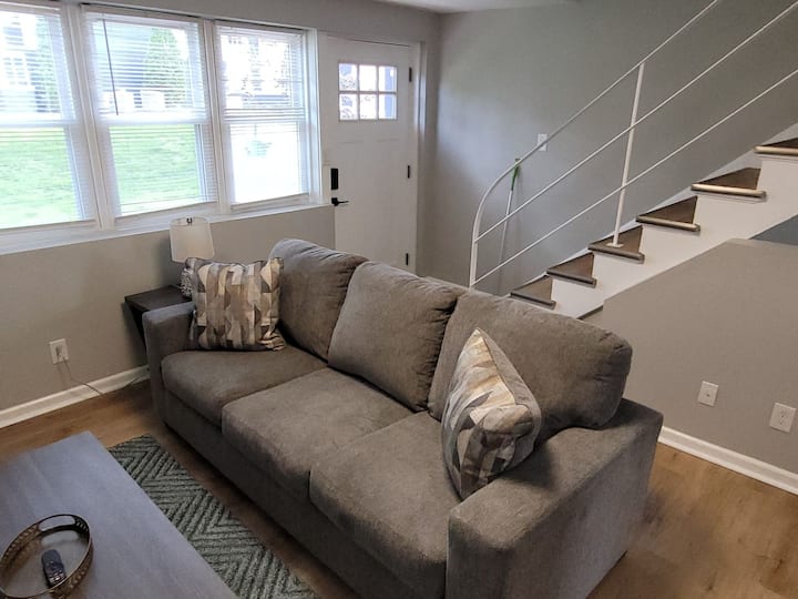 Midtown Retreat Near Dundee & Unmc - 奧馬哈