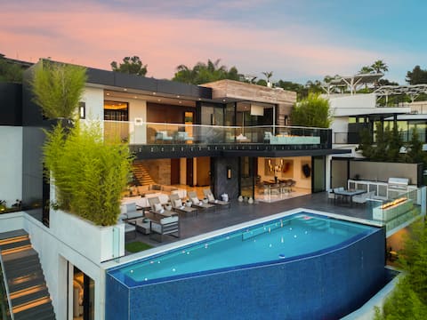 Hollywood Hills Luxe Retreat with Designer Style