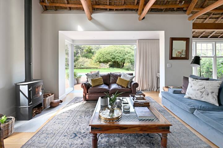 Riverlea Villa Pool River Mountain Views gallery image 2