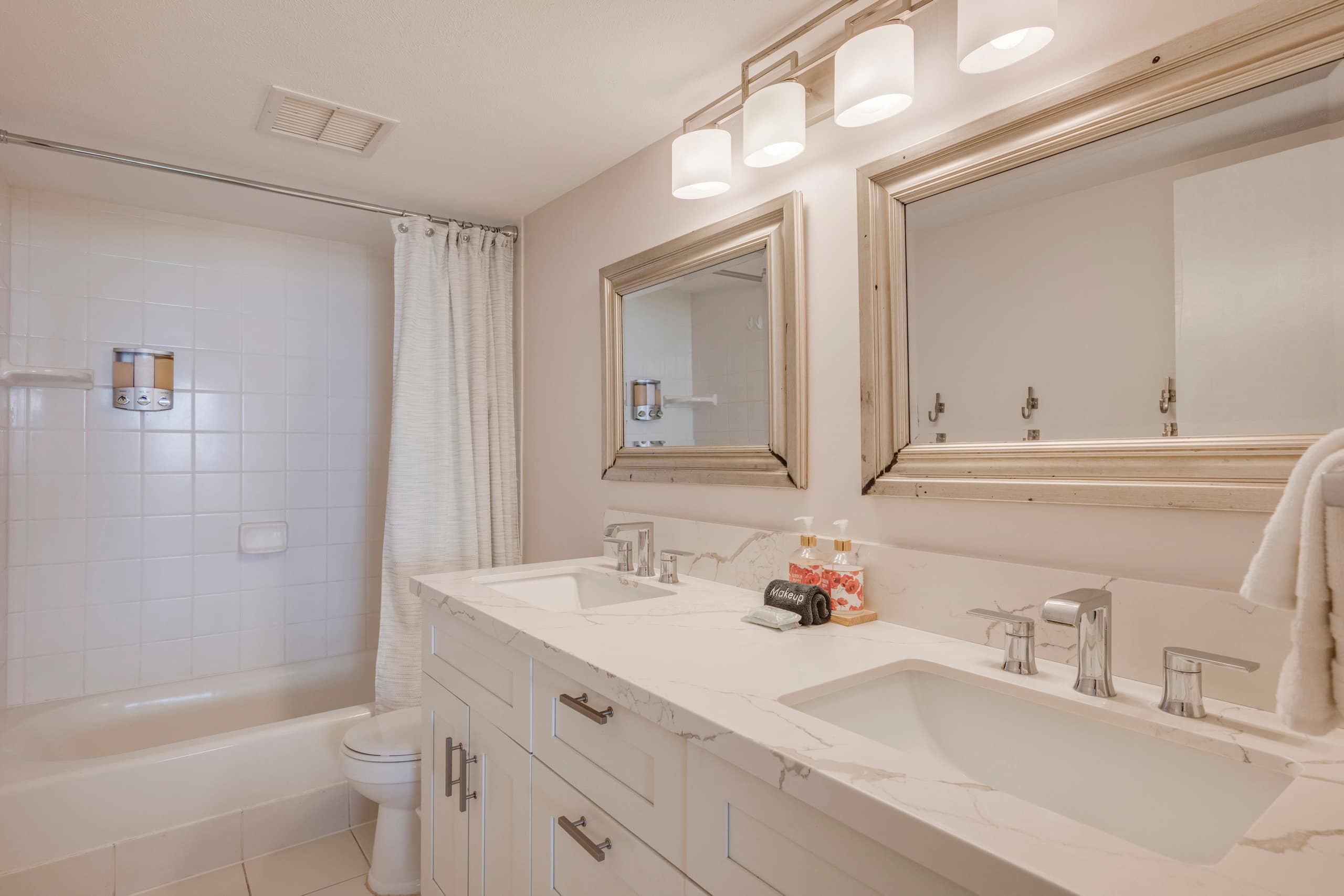 Condo in Lahaina · ★4.93 · 2 bedrooms · 4 beds · 2 shared baths - Image 15
