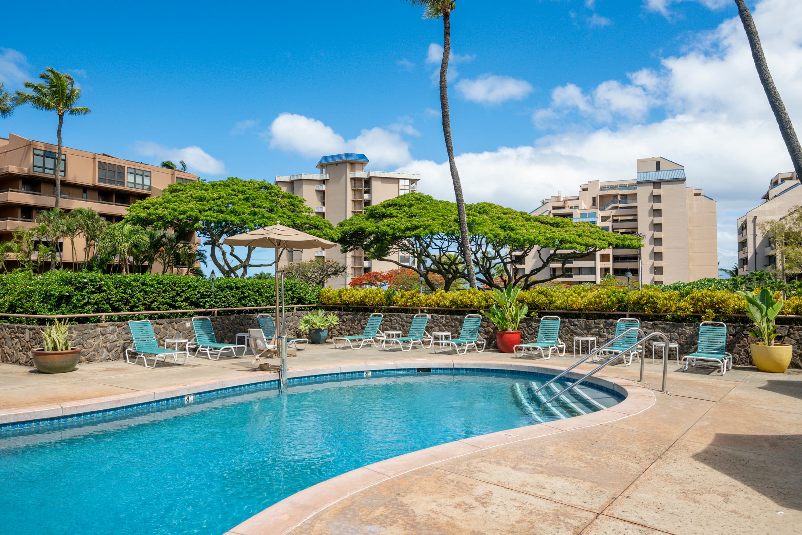 Condo in Lahaina · ★4.93 · 2 bedrooms · 4 beds · 2 shared baths - Image 1