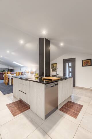 Hopstays – Crestuma Bright gallery image 3