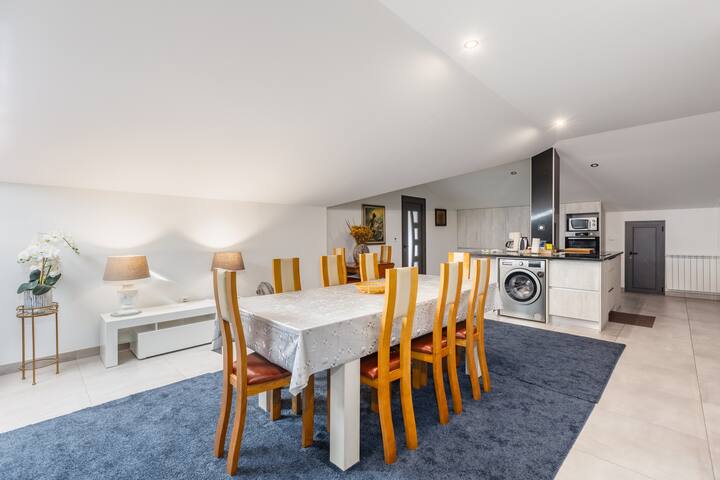 Hopstays – Crestuma Bright gallery image 4