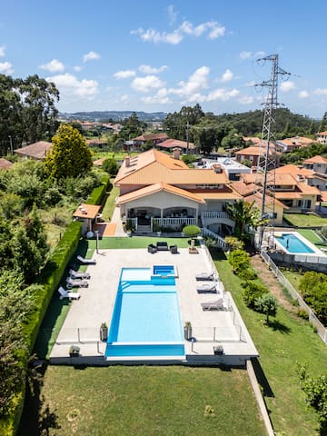 Hopstays – Crestuma Bright