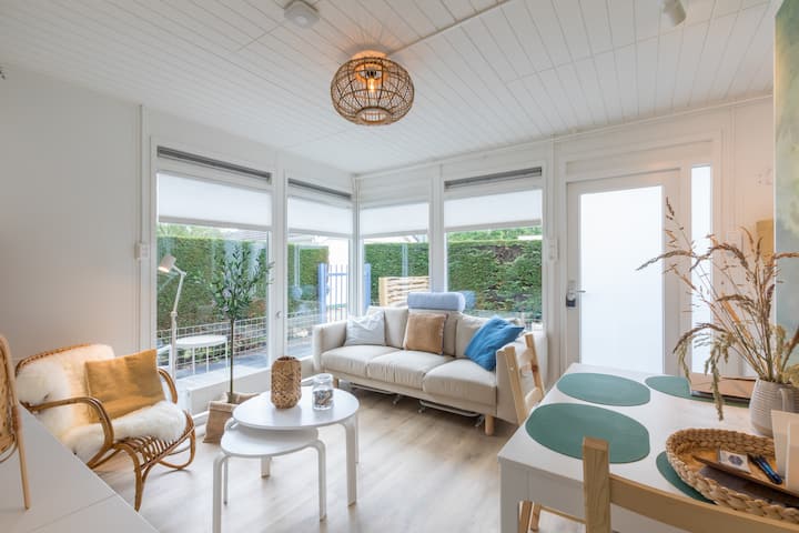 Vacation Home With A Garden And A Sunny Terrace - Domburg