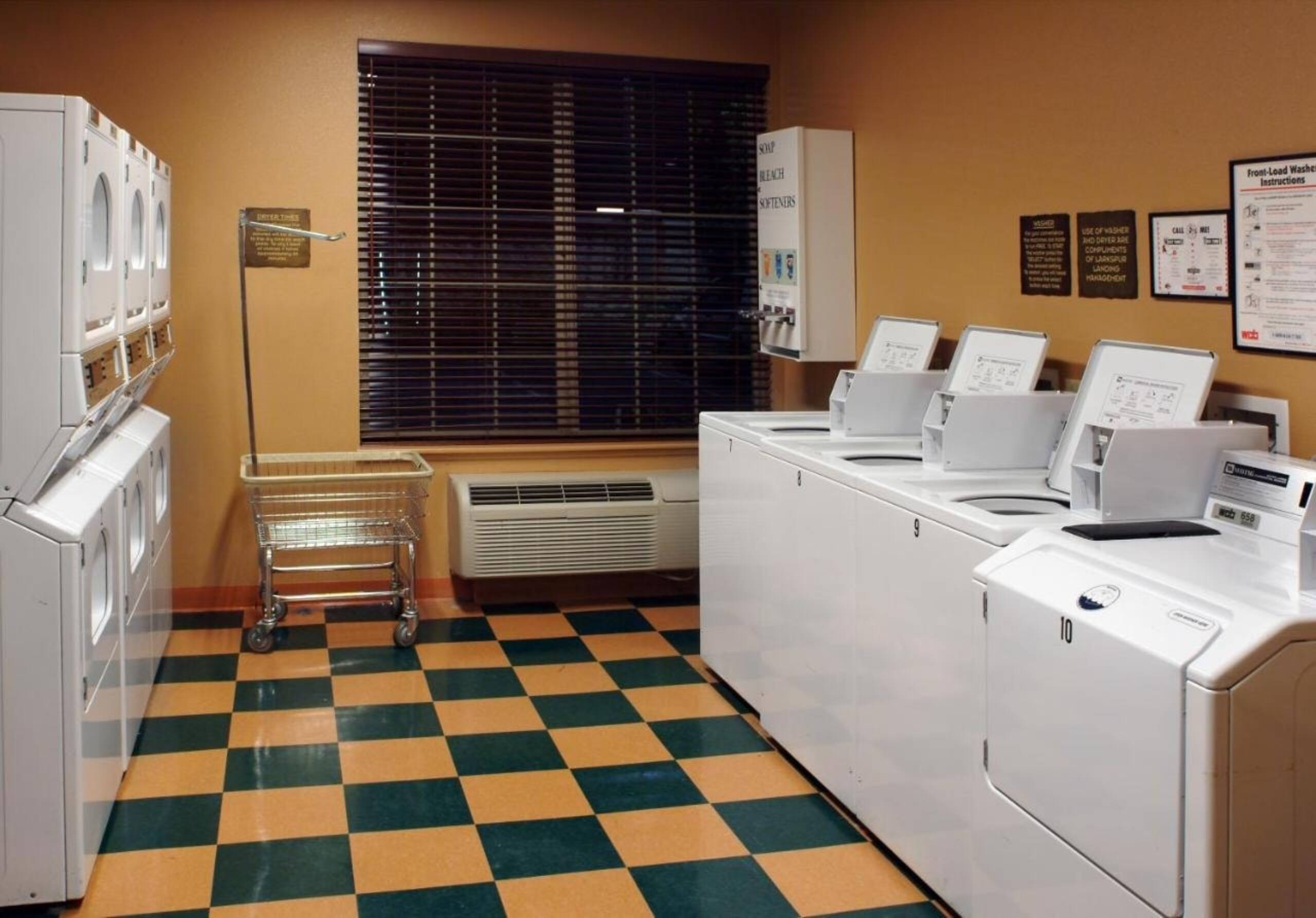Studio Suite Near Twist Bioscience SAN - Image 15