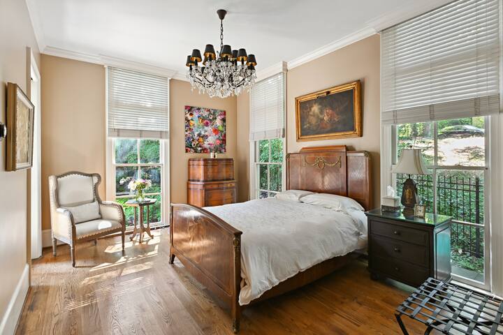 Midnight Monarch – Designer Gem, Pool, & Garden