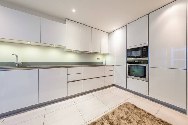 Deluxe Mayfair Town House gallery image 5