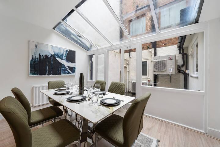 Modern Apartment in Mayfair London gallery image 5