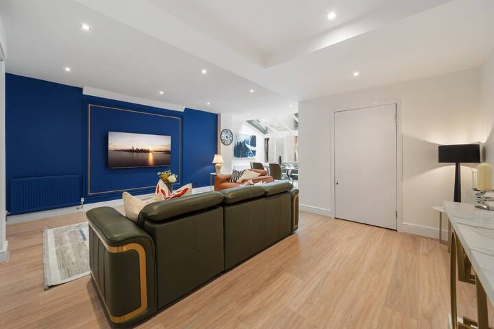 Modern Apartment in Mayfair London gallery image 3