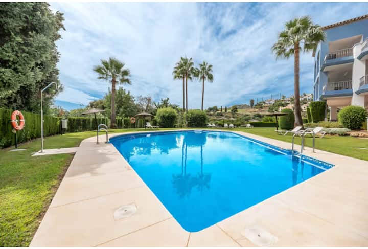 2 Bedrooms - Sleeps 4 - Garden And Pool With View - Benahavís