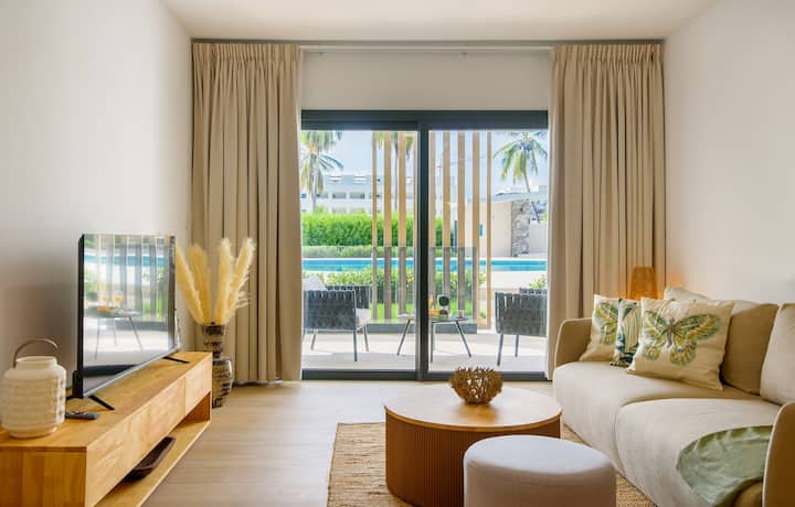 Beautiful Apartment With Direct Access To The Pool - Punta Cana
