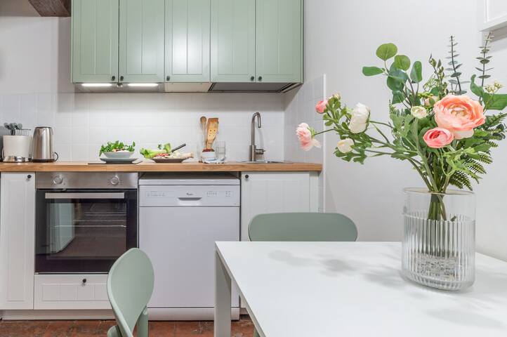 Wine Apartments Florence Ciliegiolo gallery image 3