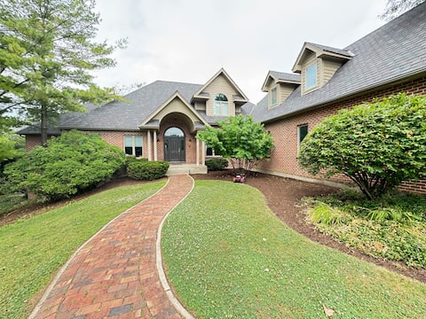 The Matador - Home on Golf Course by CL/Woodstock