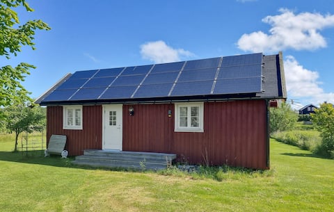 Gorgeous home in Ellös with WiFi