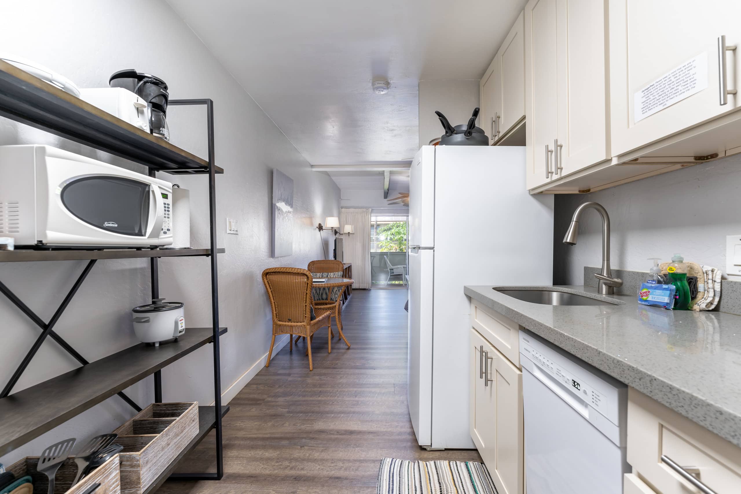 Condo in Kihei · ★4.88 · Studio · 2 beds · 1 bath - Image 12