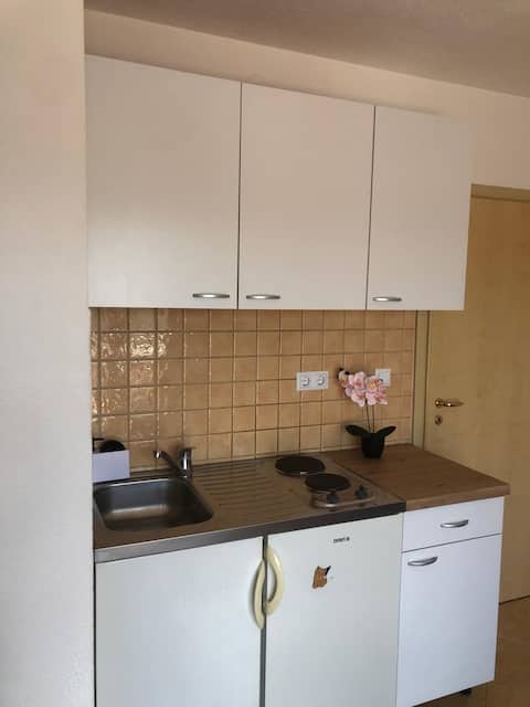 Popular Airbnb listing: Apartments amare - apartment 2 with sea view in Općina Zažablje
