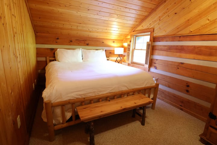 King საძინებელი