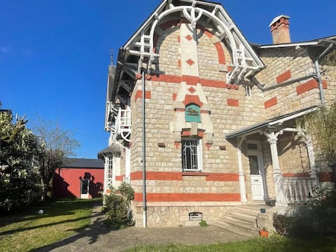 House in Nemours + Jacuzzi