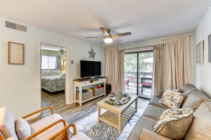 1/2 Mi To Folly Field Beach: Condo W/ 2 Pools - Hilton Head Island, SC