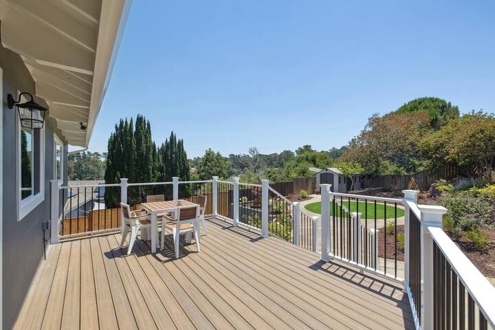 LuxoStays Bright & Cozy 4BR Home • 5 Beds • 2 Bath gallery image 5