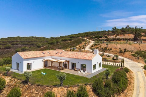 Vale de Agua - 55-hectare Holiday Estate