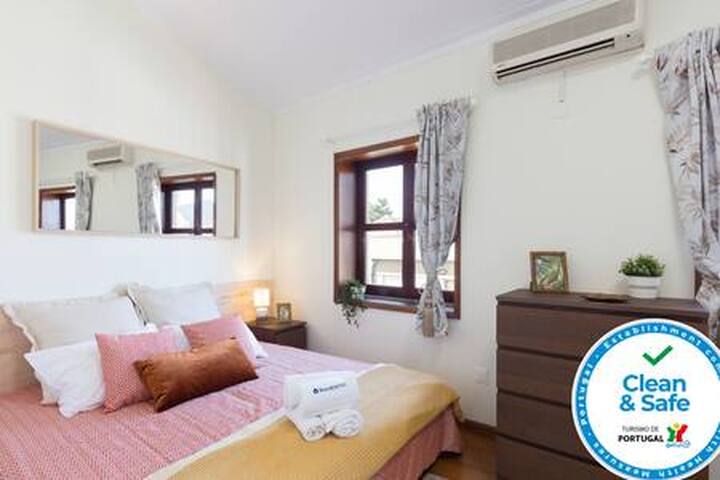 3 Cozy Flats w/Netflix | Ace Location by Host Wise gallery image 2