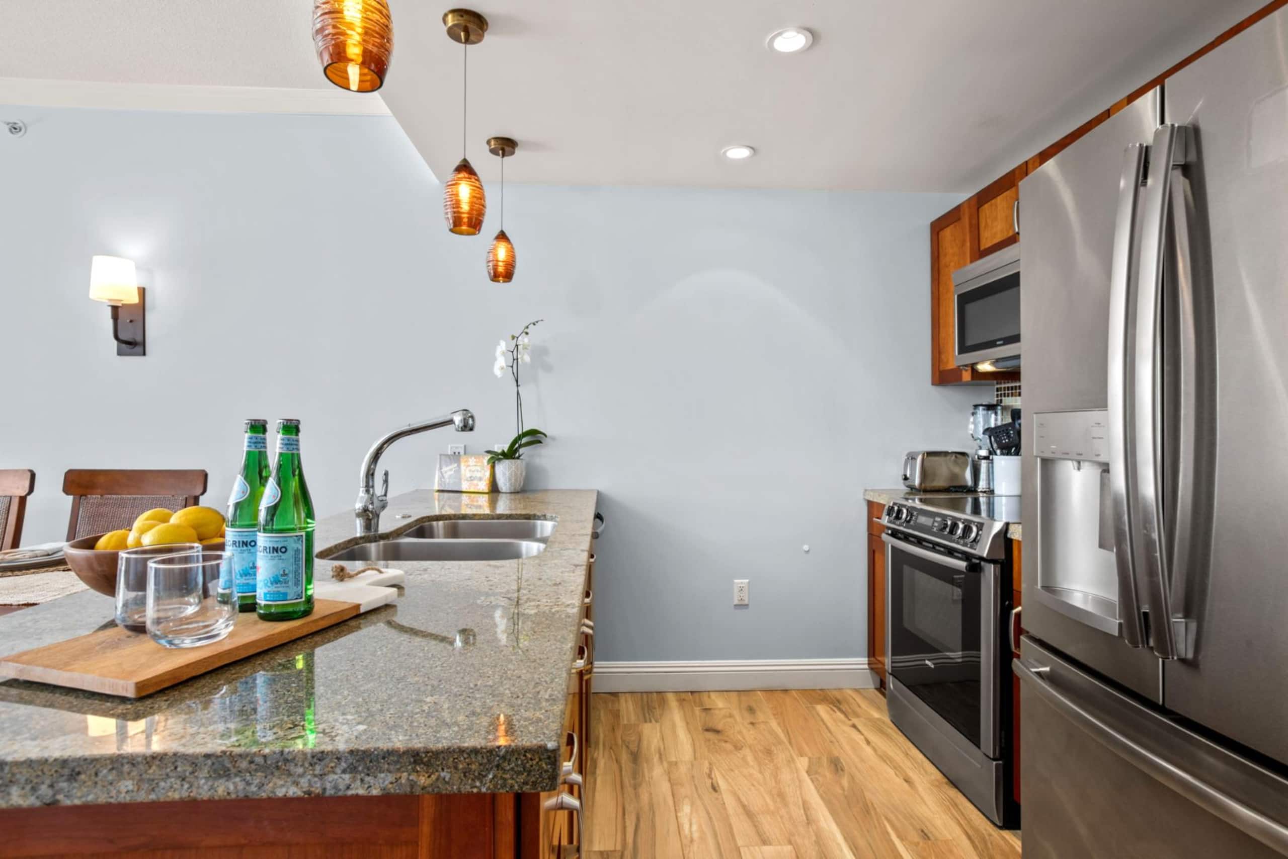 Condo in Lahaina · ★5.0 · 2 bedrooms · 4 beds · 1 bath - Image 25