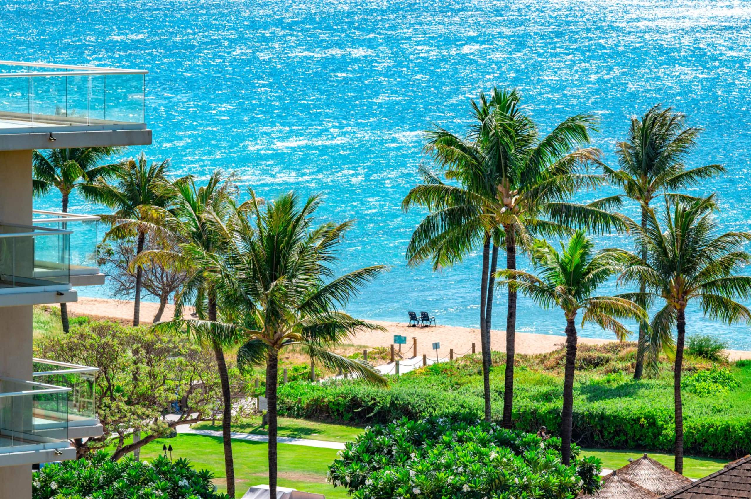 Condo in Lahaina · ★5.0 · 2 bedrooms · 4 beds · 1 bath - Image 2