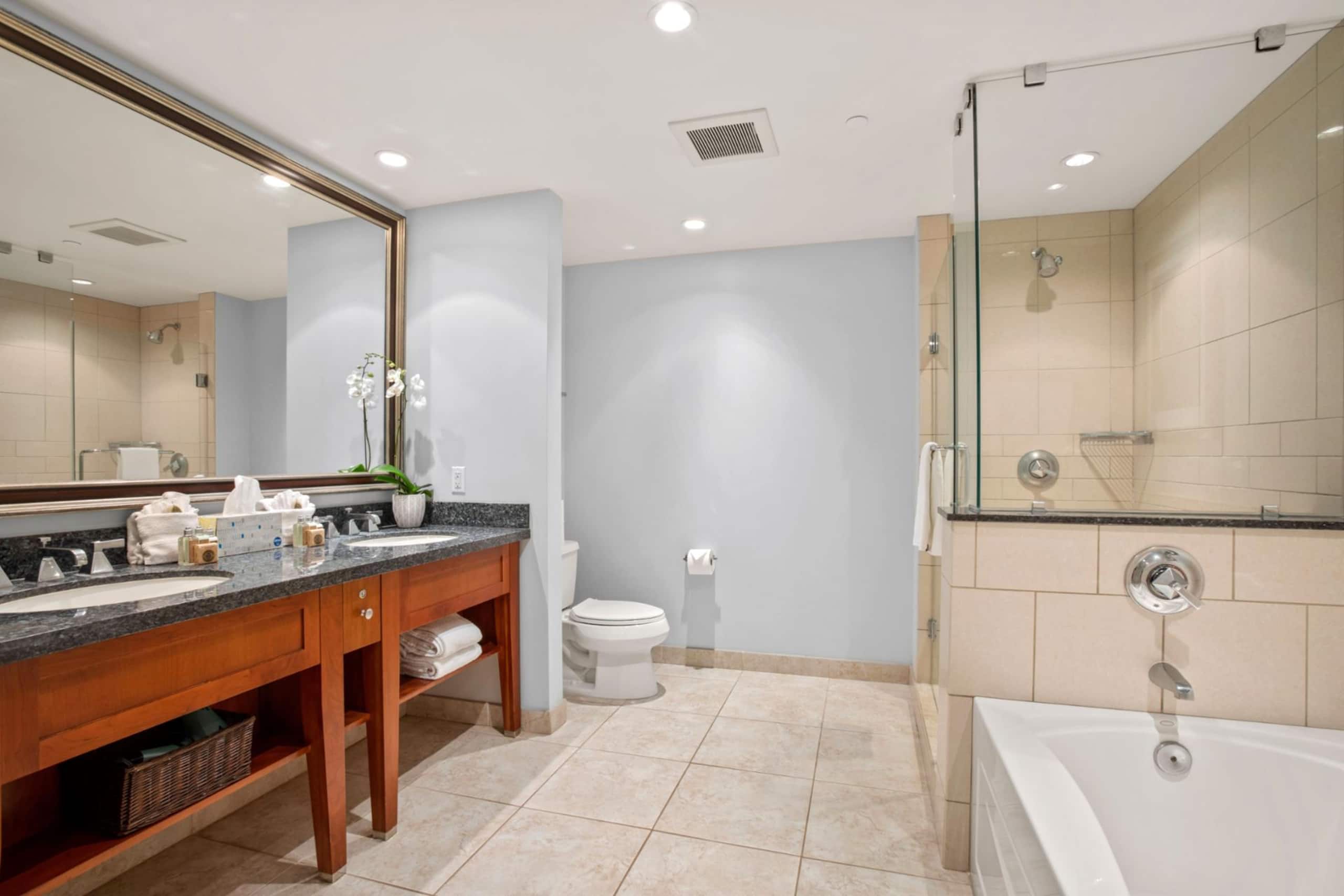 Condo in Lahaina · ★5.0 · 2 bedrooms · 4 beds · 1 bath - Image 35