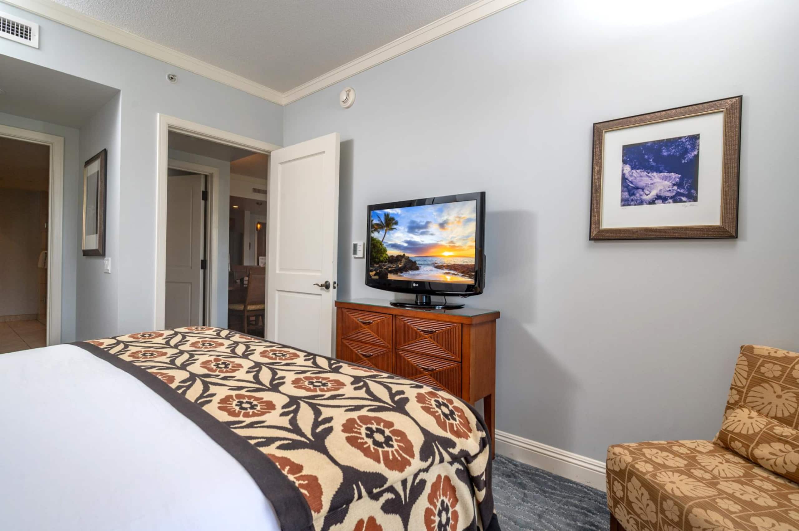 Condo in Lahaina · ★5.0 · 2 bedrooms · 4 beds · 1 bath - Image 29