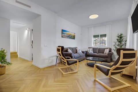 Countryside house for 14 with private pool, Bbq &