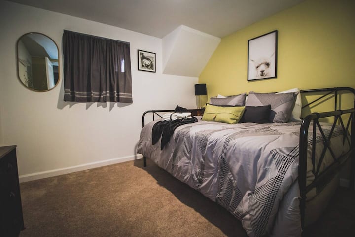 Bedroom 4 has full bed with a twin mattress stashed underneath. It's a great room for your kids.