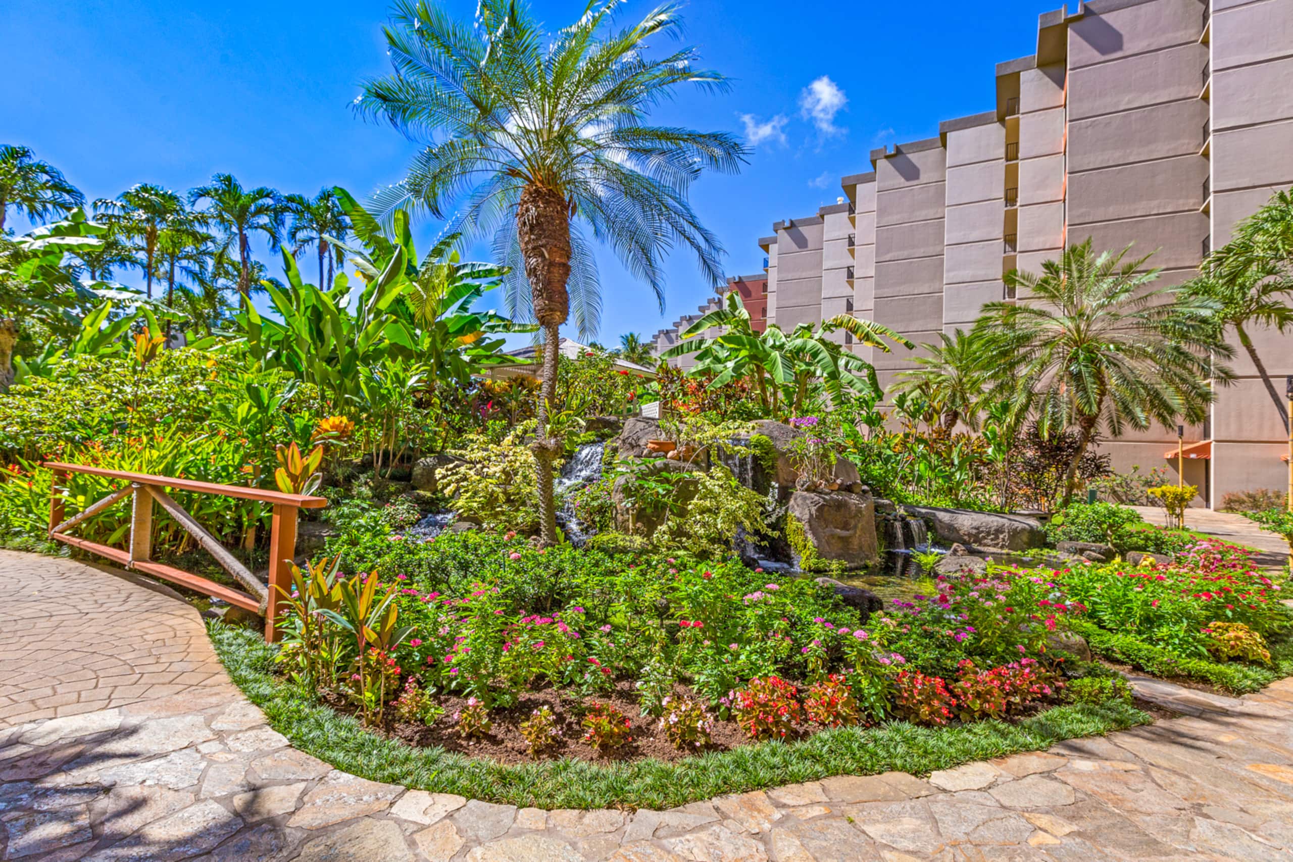 Home in Lahaina · ★4.76 · 1 bedroom · 2 beds · 1 bath - Image 40