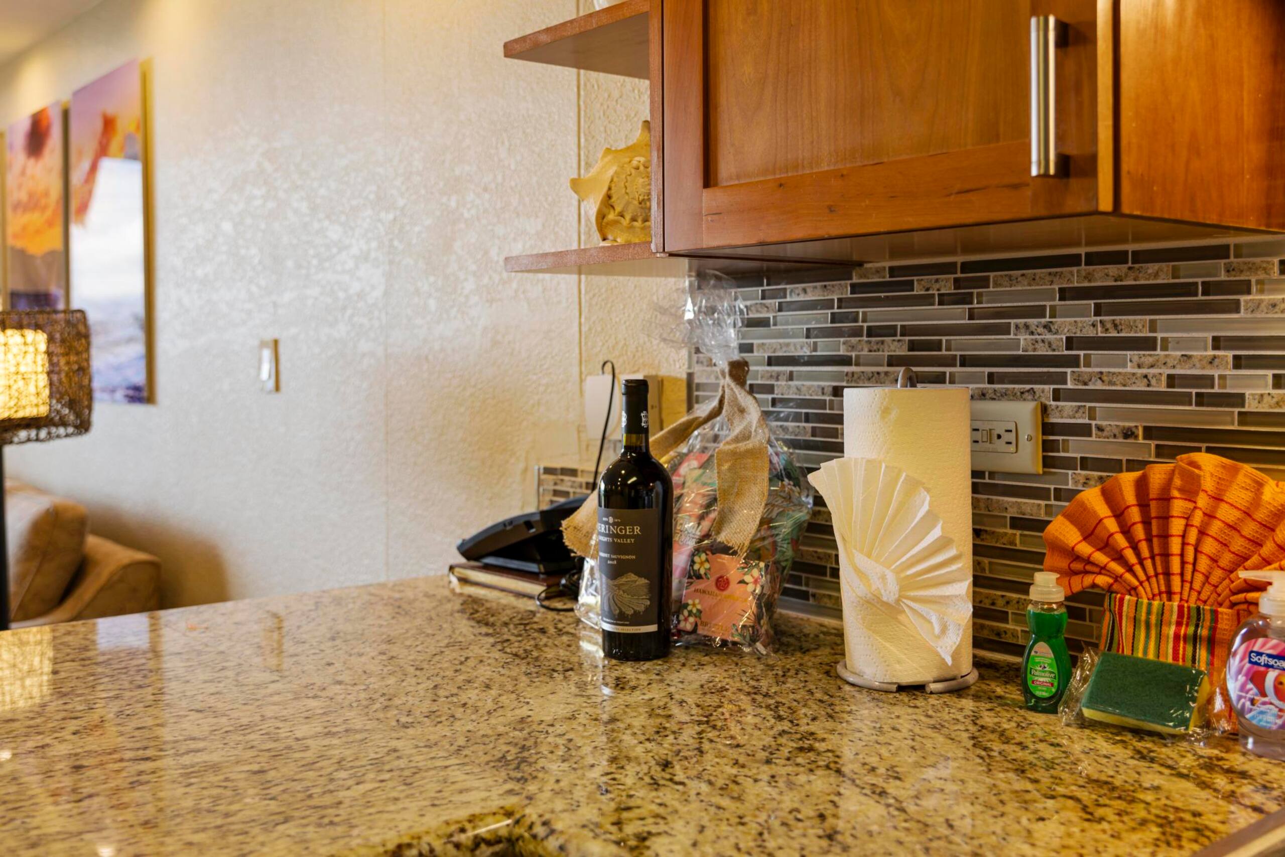 Home in Lahaina · ★4.76 · 1 bedroom · 2 beds · 1 bath - Image 14