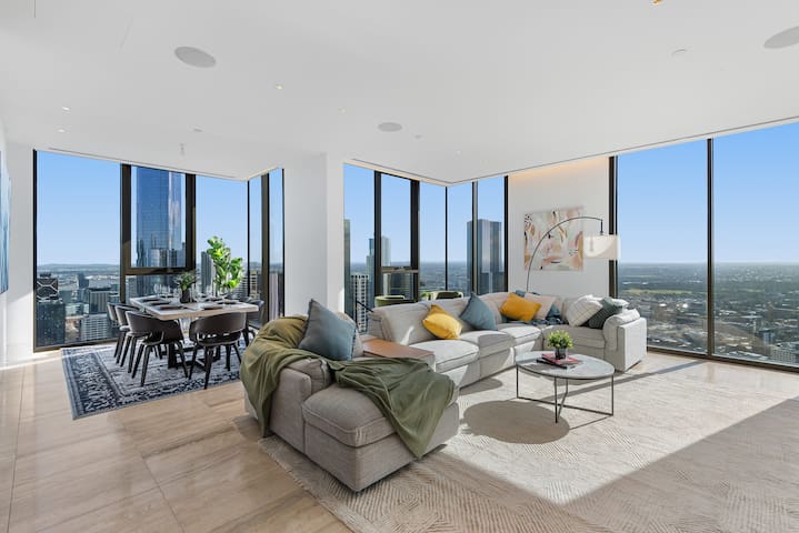 Ultra-Luxe City Penthouse with Jaw-dropping Views