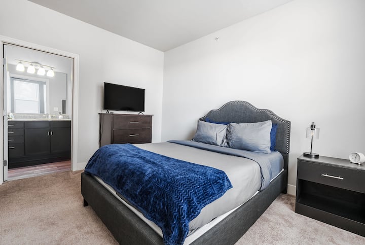 Hlavná spálňa 2 s pripojenou vlastnou kúpeľňou