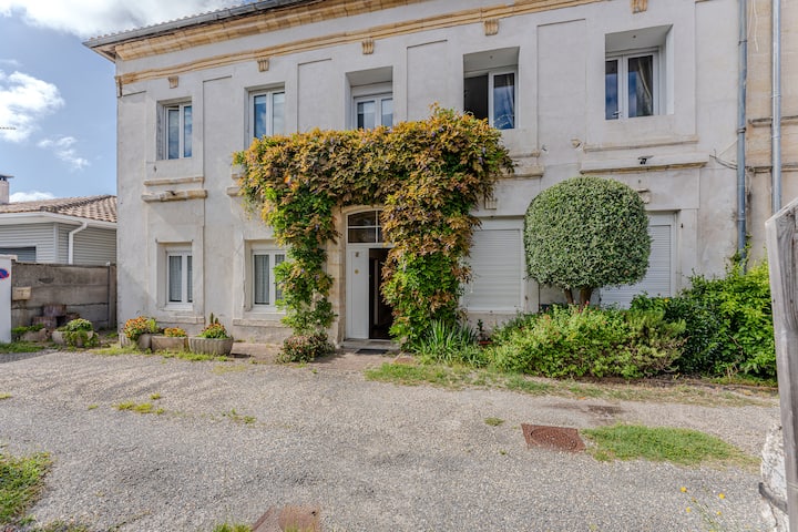 Appartement De Maitre Traversant - Arcachón