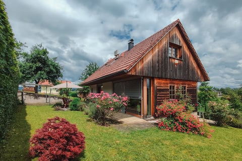 Tailors House - Happy Rentals