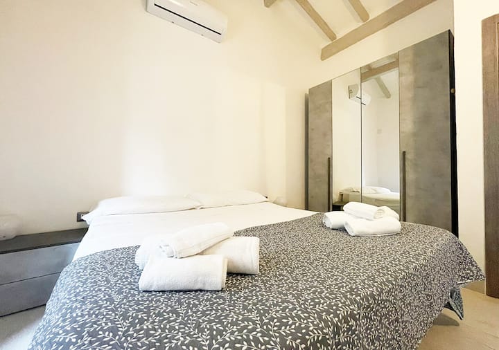 LaureLiving-Maison-de-vacances-La-maddalena-Villa-Mare-Blu-chambre-double