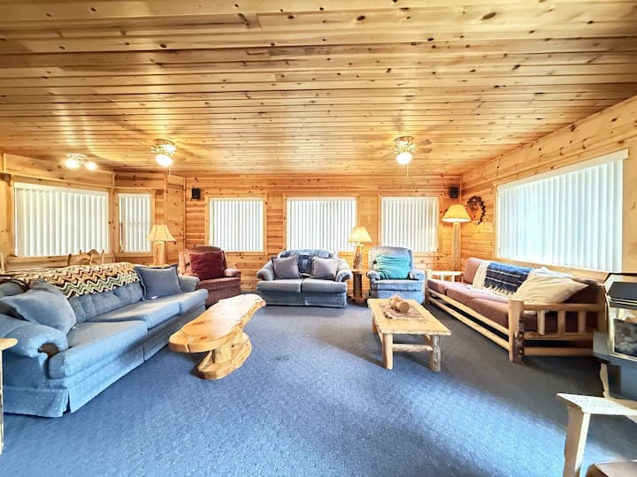 Rustic Cabin | Near Yellowstone | Boat Launch - Island Park
