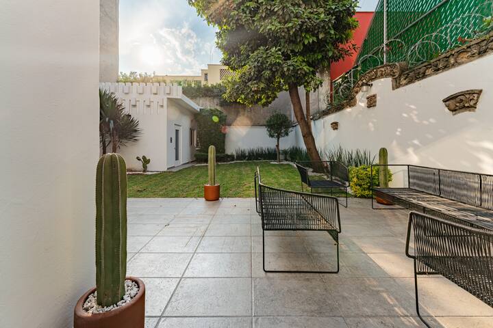 VH Polanco spacious & beautiful house w/garden l18 gallery image 3