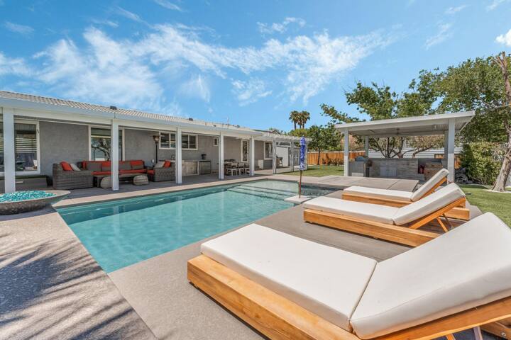 Central Luxury 5BR One Story and Pool HotTub Games